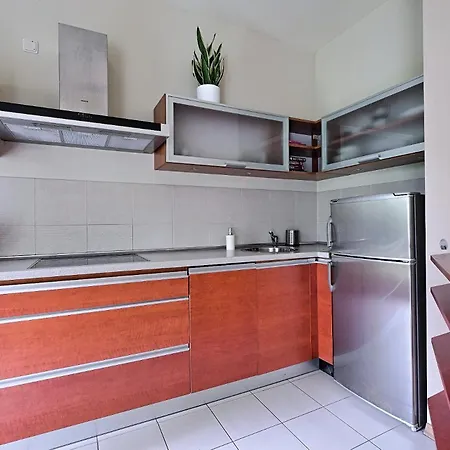 Apartment Urbannestgroup - Waw Chopin Airport Wygledowska 10 *