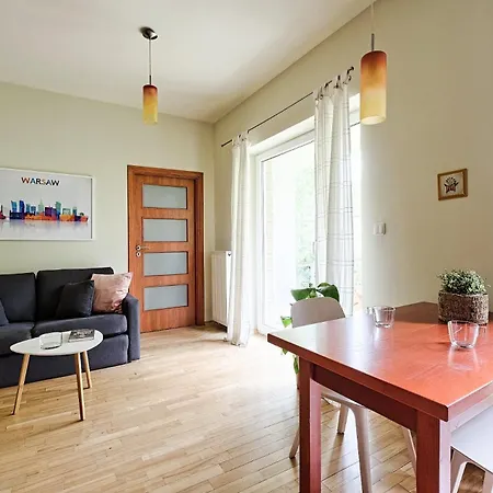 Urbannestgroup - Waw Chopin Airport Wygledowska 10 * Warsaw